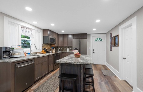 Upper Peninsula Michigan Casa | Start the Adventure - Welcoming 3BR Steps to Park!