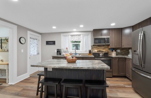 Upper Peninsula Michigan Casa | Start the Adventure - Welcoming 3BR Steps to Park!