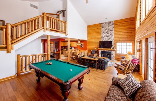 Oglesby Cabina | Starved Rock Cabin in the Woods ! Starved Rock State Park IL