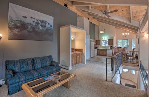 Tahoe Village Cabaña | Stateline Ski House: Walk to Boulder Lift!