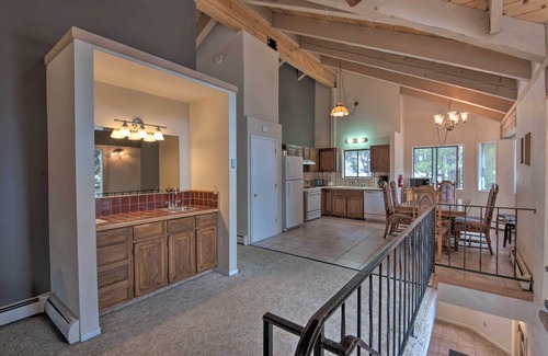 Tahoe Village Cabaña | Stateline Ski House: Walk to Boulder Lift!