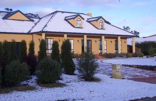 East Bowral Casa | Stately Bowral Designer Home