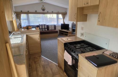 Great Houghton Complejo | Static 6 Bed Caravan at Billing Aquadrome