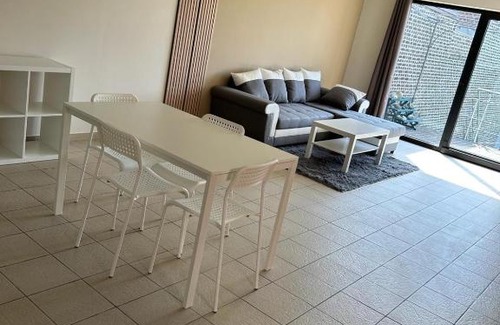 Ransart Casa | Station 64 B1 Charleroi-Airport