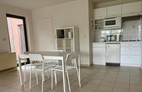 Ransart Casa | Station 64 B1 Charleroi-Airport