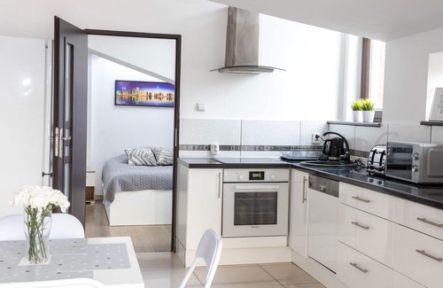 Warszawskie Hotel | Station Apartments Kątowa 11 Krakow