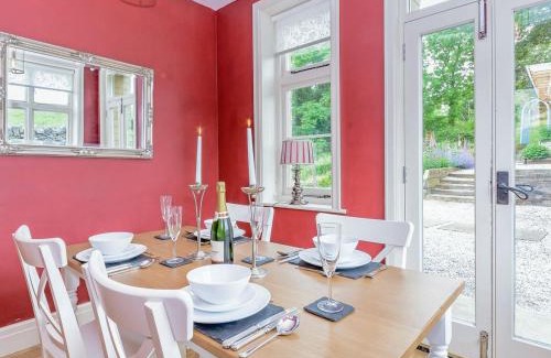 Millers Dale Casa | Station House