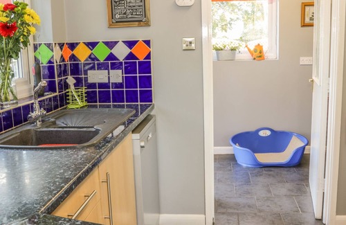 Condover Cabaña | Station House
