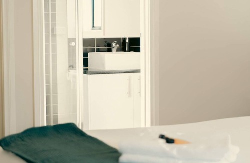 Epsom Casa | Station Street Stopover