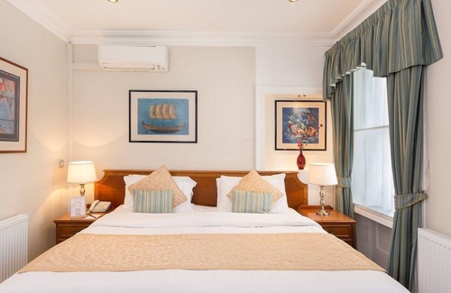 Fitzrovia Hotel | Staunton Hotel