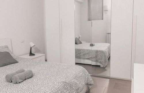 Downtown Apartamento | Staurenghi Blue Apartment