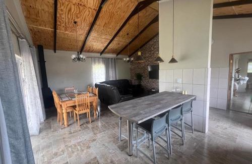 Oudtshoorn Apartamento | Stay@51 Botha