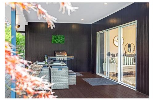 Murrays Beach Casa | Stay a While at Murrays Beach retreat