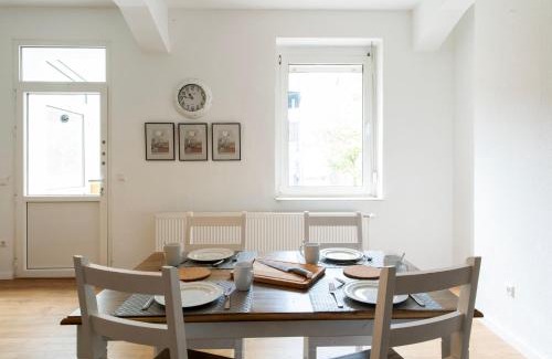 Gronau Apartamento | Stay and Work Apartment - 8 single beds - central