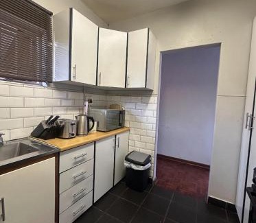 Pietermaritzburg Apartamento | Stay At 7 Self-Catering Apartment