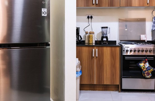 Lubowa Apartamento | Stay at Sophie's World- Brand New Cozy 2 BR Apartment with Stunning Night Views