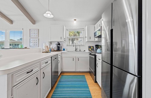 Galveston Casa | Stay at The Blue Pearl | Chill Coastal Vibes