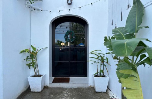 Dolores Casa | Stay At the Plaza - Benita
