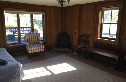 Champion Otro | Estancia en este granja histórica en SanaView Granjas en las Montañas del laurel!