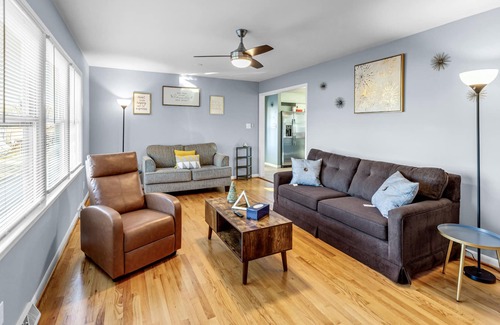 Greensboro Casa | Stay Awhile Charming Greensboro House Close to Must-See Places