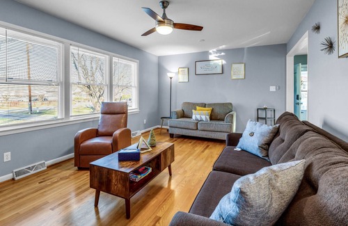 Greensboro Casa | Stay Awhile Charming Greensboro House Close to Must-See Places