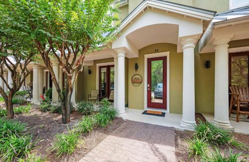 Gulf Place Casa | Stay Awhile