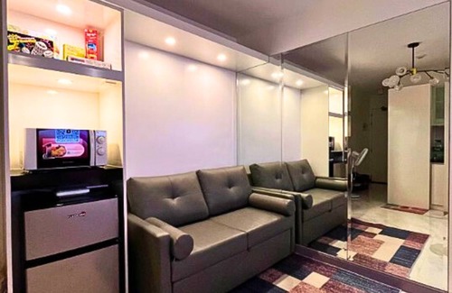 Paranaque Complejo | Stay Beside Mall of Asia Walk & Explore