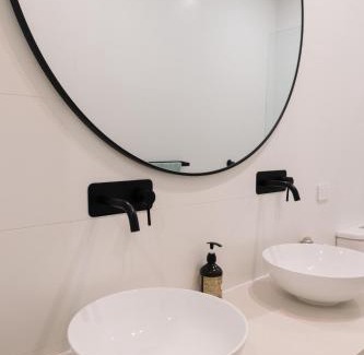 Kingston Park Apartamento | Stay by the sea in a luxe retreat
