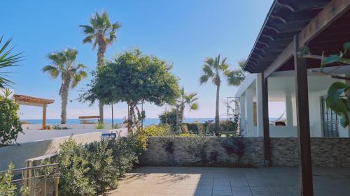 Meneou Apartamento | STAY Crystal Waves Maisonette