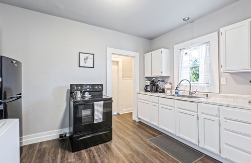 Waco Cabaña | Stay Downtown Waco! Close to Magnolia, Baylor, Cameron park