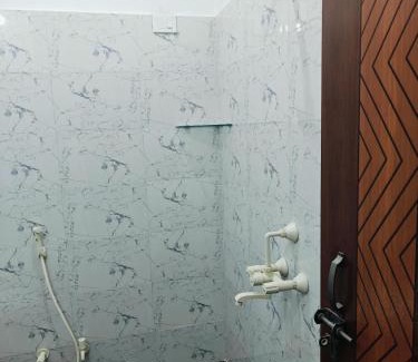 Mohangarh Casa | Stay For Couples Near IIM College