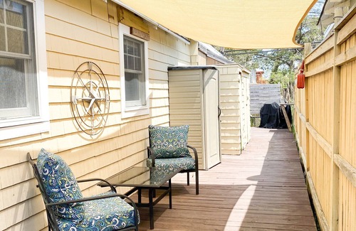 Ocean Beach Casa | Stay here!-Newly Renovated Beach House (steps to beach)