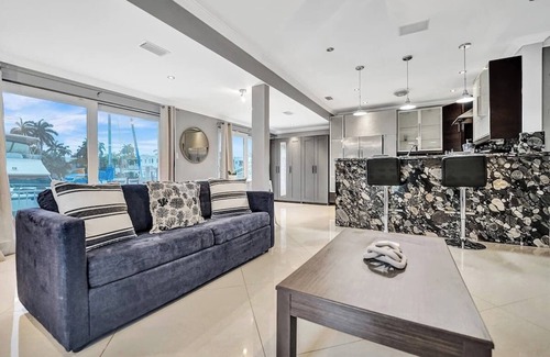 Hendricks and Venice Isles Apartamento | Stay Hospitality - Hendricks Isle