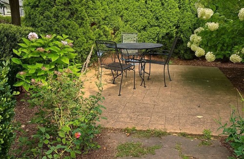Bryant Pattengill East Casa | Stay in a centrally located home, 1.5 miles from downtown Ann Arbor.