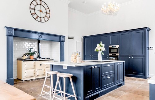 Beccles Casa | Stay in a Stunning Historic Suffolk Mansion