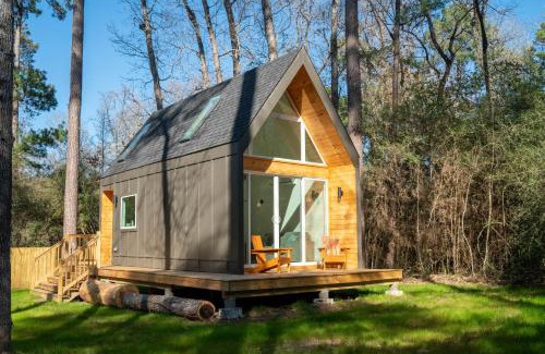 Montgomery Otro | Stay in Babia - Luxury Cabins - Sam Houston National Forest