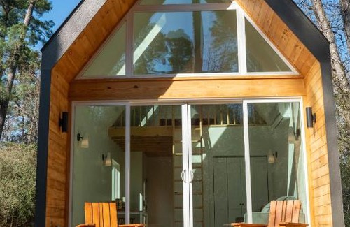 Montgomery Otro | Stay in Babia - Luxury Cabins - Sam Houston National Forest