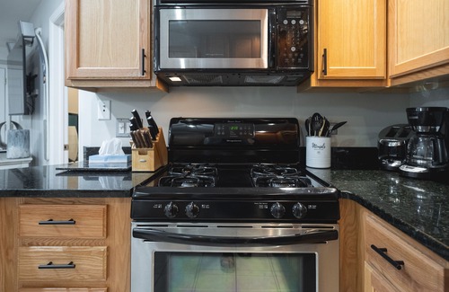 Fontana Condominio | Stay in Desirable Abbey Springs! 2 BDR Condo w/ Resort Amenities, Pet Friendly