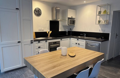 Grand-Fort-Philippe Casa | Stay in Grand-Fort-Philippe: Comfortable Accommodation for Rent