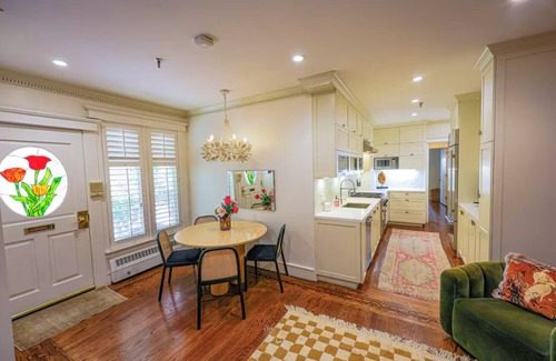 Nob Hill Condominio | Stay in iconic historical 2 BD/1 BA flat in the heart of San Francisco