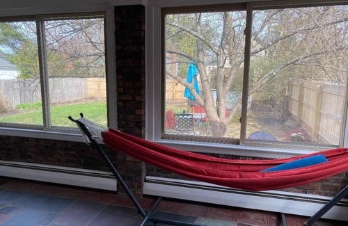 Nyack Casa | Stay in Nyack, walking distance from village center