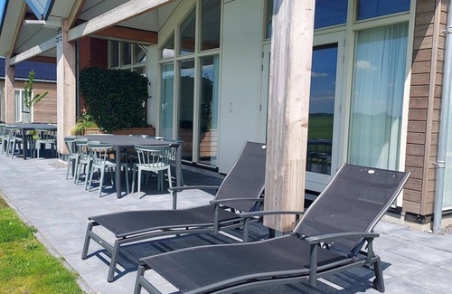 Akkrum Casa | Stay in our attached Anchor 8 bungalow with panoramic views.
