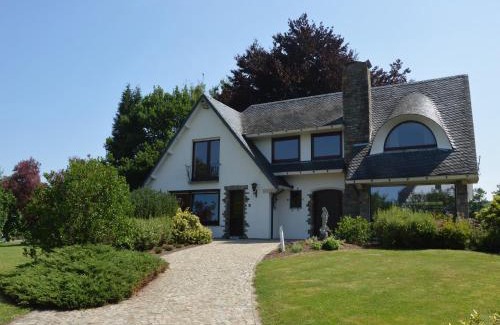 Stavelot Villa | Stay in Stavelot, Liege, cleaning included