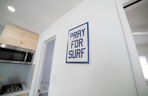 Silver Strand Casa | Stay in the charming SilverStrand neighborhood, 2 min walk to the sand-dogs ok!