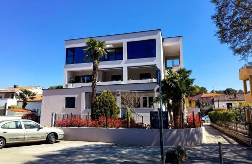 City Center Apartamento | Stay in the very heart of Poreč - 50m to the beach