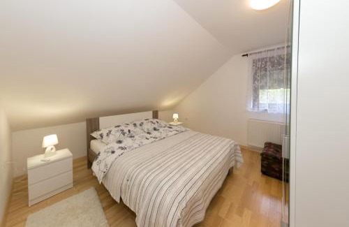 Gospic Casa | Stay In Touch