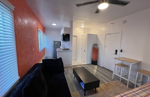 Silver Strand Apartamento | Stay in Venice