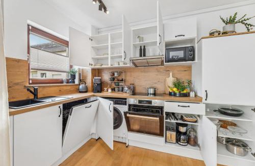 Bayreuth Apartamento | Stay Malou Apartment zentrumsnah mit Kaffee-Teebar, Arbeitsplatz, Balkon und kostenlosen Stellplatz