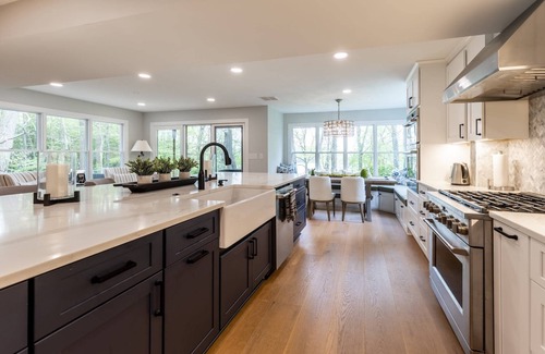 Crownsville Casa | Stay at Luxury Waterfront Home on Deep Water with Private Pier and Gourmet Kitchen Mins to Annapolis