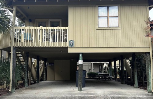 The Dunes Casa | Stay minutes from Barefoot Landing! Golf & Shopping!